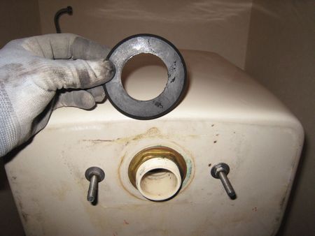 トイレ水漏れ修理